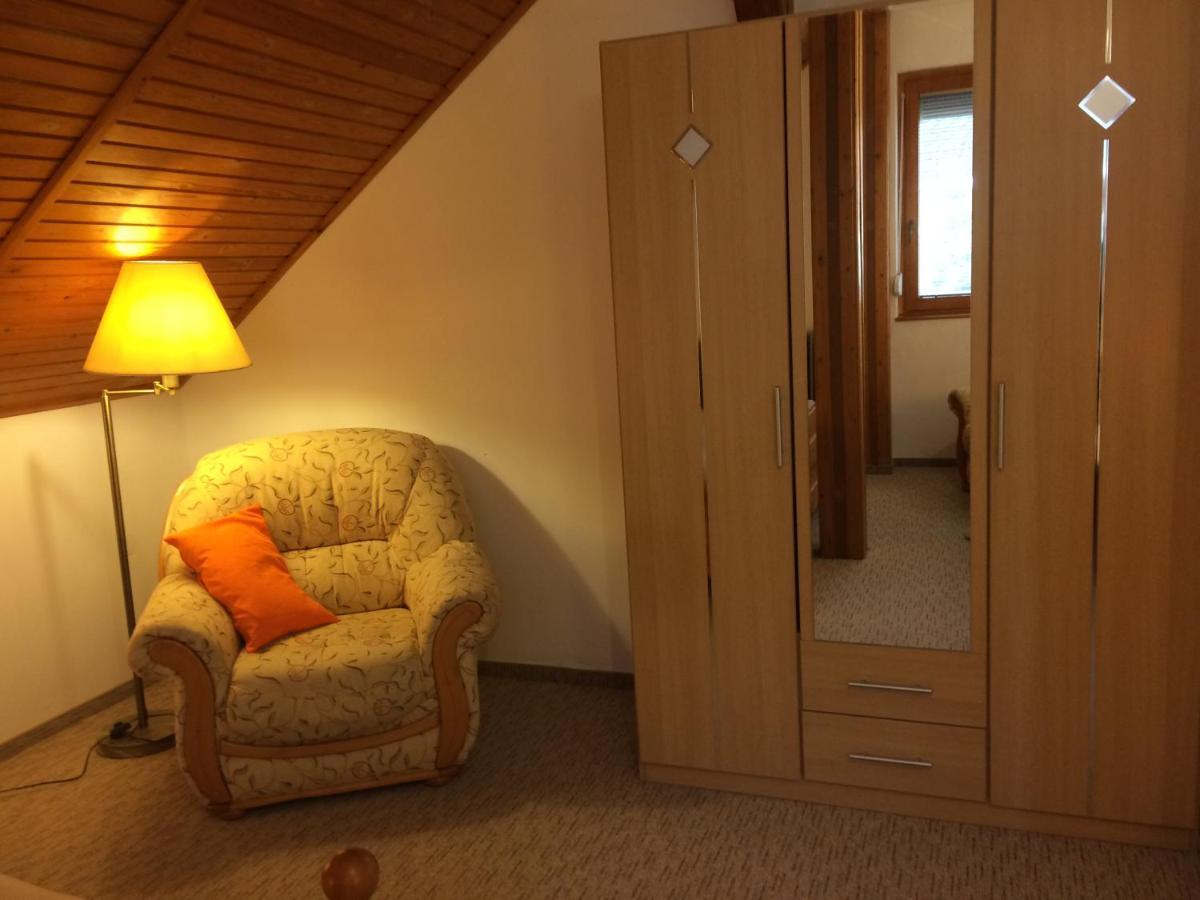 Szalai Vendeghaz Apartment แชร์สเซกโตไม ภายนอก รูปภาพ